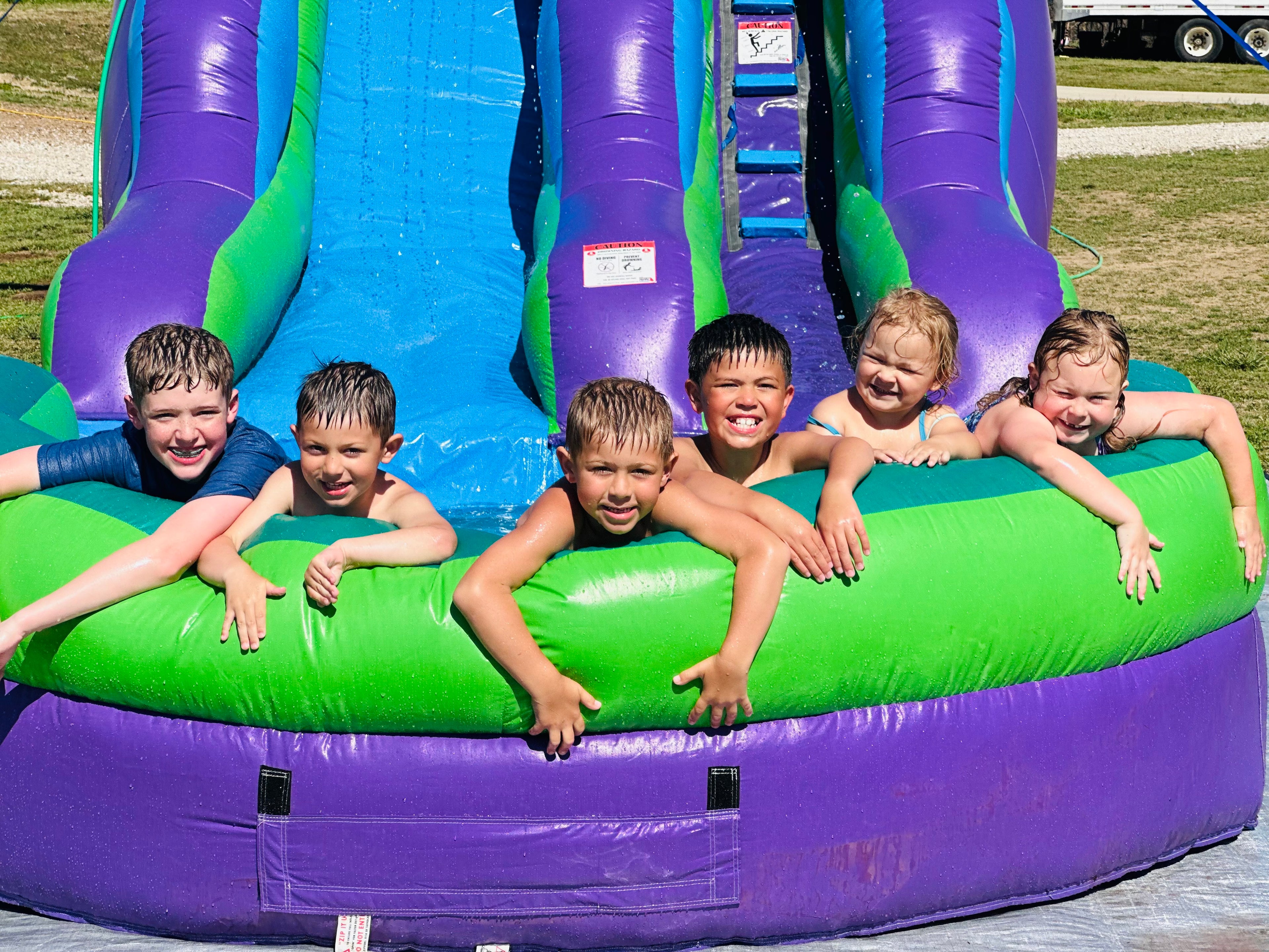 16ft Tropic Splash Waterslide